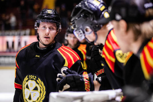 Brynäs Nick Olesen jublar