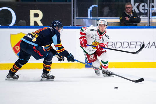 Djurgårdens Linus Arnesson och Moras Joel Jonsson