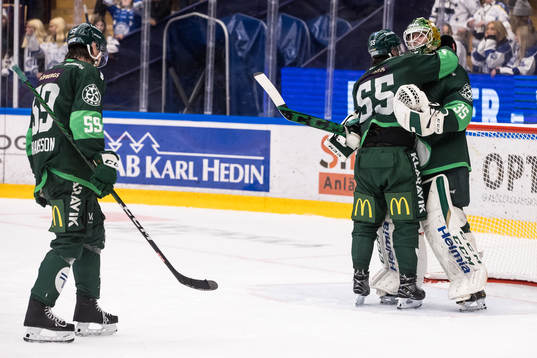 Färjestads målvakt Dennis Hildeby jubel