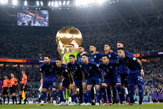 The starting eleven of Argentina pose for a team photo