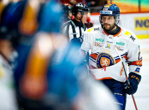 Växjös Tobias Rieder jublar
