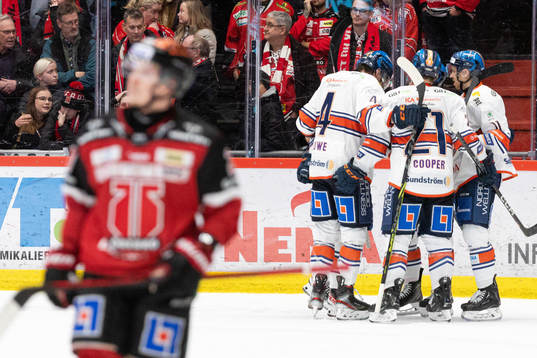 Växjös spelare jublar