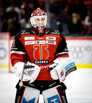 Örebros målvakt Jonas Arntzen deppar