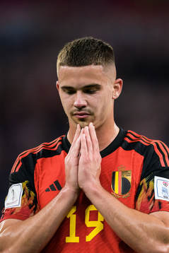 Leander Dendoncker of Belgium looks dejected
