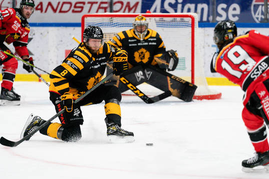Skellefteås Petter Granberg och Luleås Mario Kempe