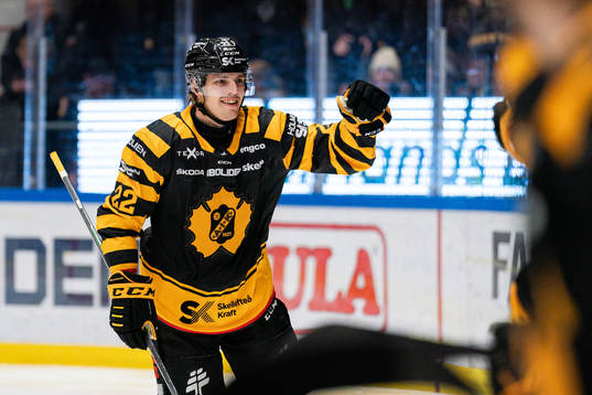 Skellefteås Jonathan Johnsson jublar