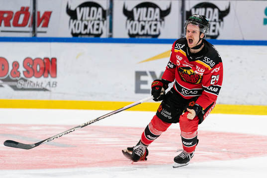 Luleås Brendan Shinnimin reagerar