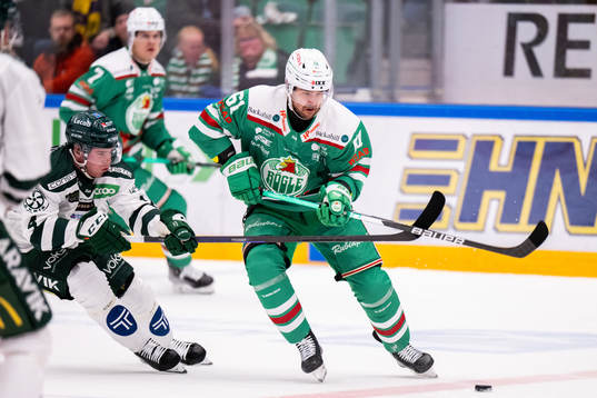 Färjestads Oscar Lawner och Rögles Ludvig Larsson