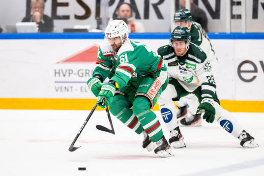 Rögles Ludvig Larsson och Färjestads Mattias Göransson