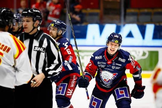 Linköpings Vilmos Gallo jublar