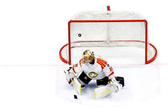 Mål av Linköping förbi Brynäs målvakt Anders Lindbäck