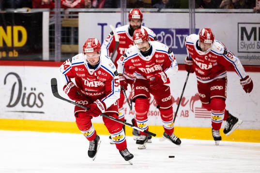 Timrås Jonathan Dahlén jublar