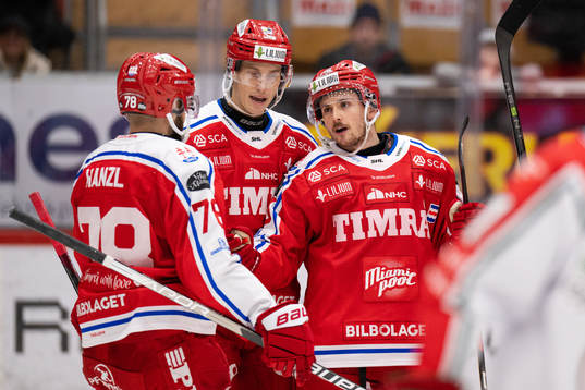 Timrås Nicholas Halloran jublar