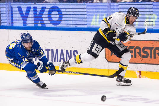 Leksands Oskar Lang och HV71s Eric Martinsson