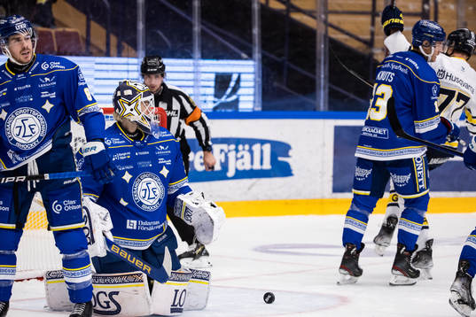 Leksands målvakt Kasimir Kaskisuo deppar