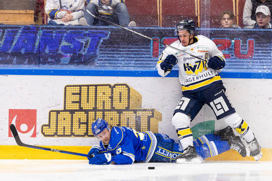 Leksands Anton Lindholm och HV71s André Petersson