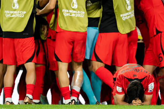 Inbeom Hwang of South Korea celebrates the 2-1 goal by