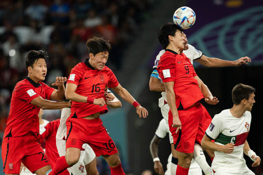 Jinsu Kim, Uijo Hwang and Guesung Cho of South Korea