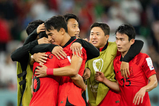 Players of South Korea celebrate
