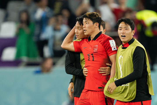 Heechan Hwang of South Korea celebrates