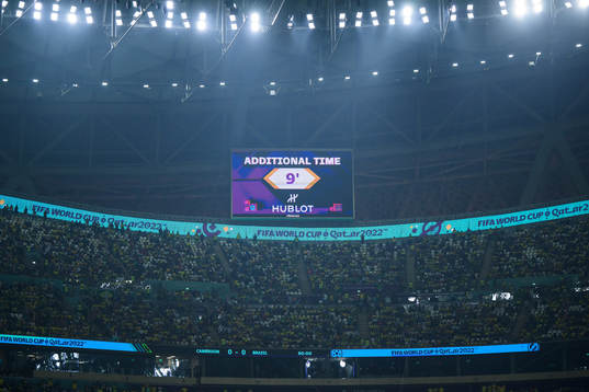 A screen showing additional time of nine minutes