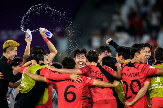 Players of South Korea celebrate