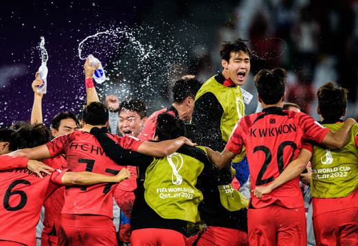 Players of South Korea celebrate