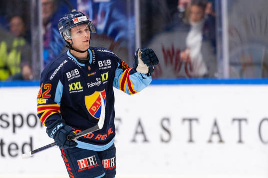 Djurgårdens Mika Ounasvuori jublar
