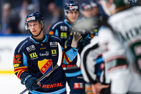 Djurgårdens Mika Ounasvuori jublar
