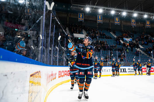 Djurgårdens Olle Liss jublar