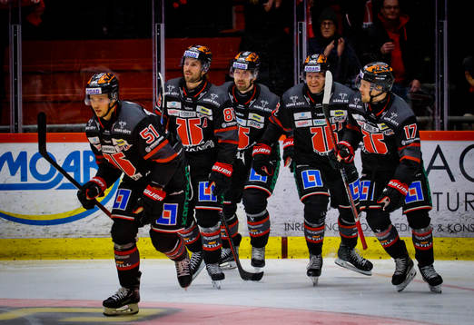 Jubel vid Örebros Kristian Näkyvä 1-0 mål