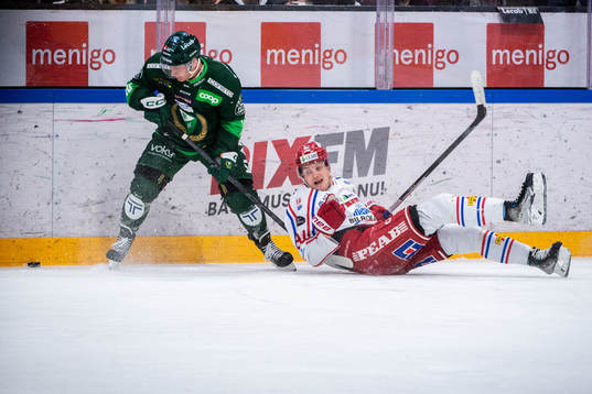 Färjestads Marcus Nilsson och Timrås Sebastian Hartmann