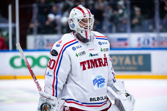 Timrås målvakt Jacob Johansson deppar