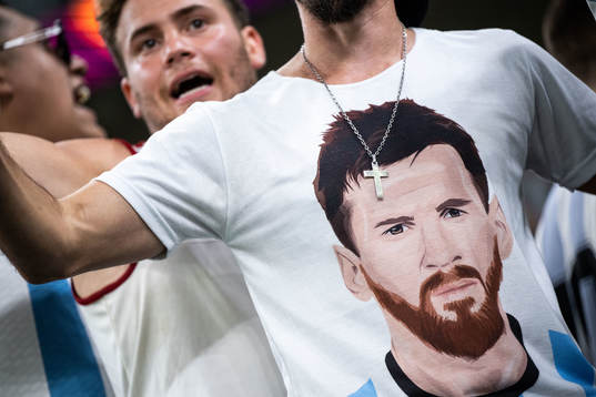 A T-shirt with Lionel Messi