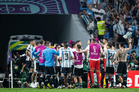 Players of Argentina celebrate