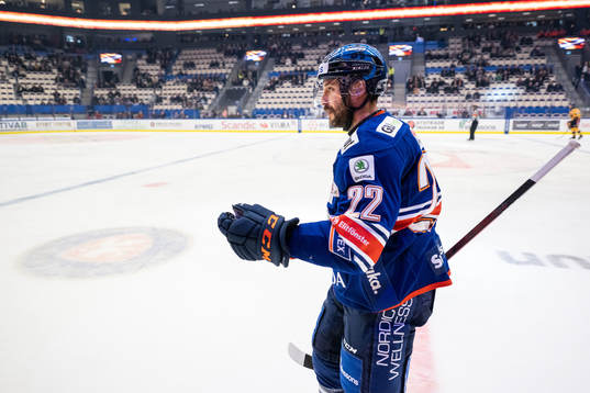 Växjös Tobias Rieder jublar