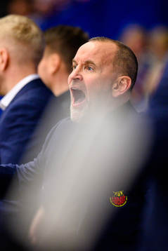 Luleås tränare Thomas Berglund reagerar på domslut