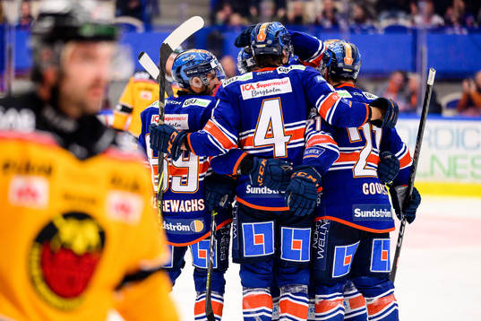 Växjös spelare jublar