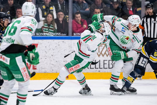 Rögles Lukas Klok har ont