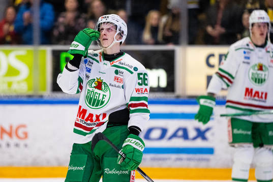 Rögles Adam Engström deppar
