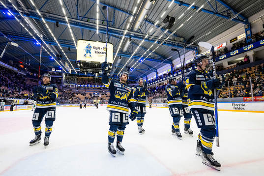 HV71s Radan Lenc, Eric Martinsson och Oscar Fisker Molgaard