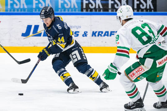 HV71s Emil Andrae
