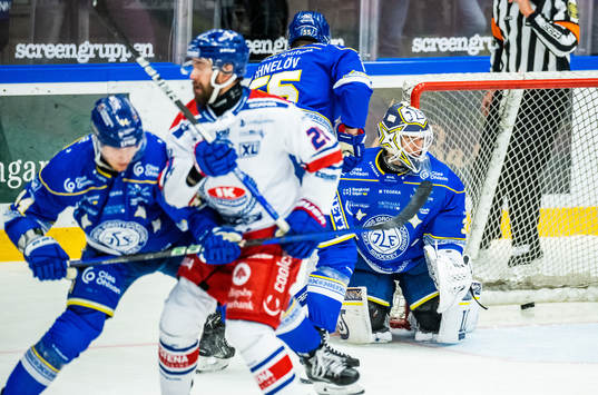Oskarshamns Cameron Brace (ej i bild) gör 1-1 bakom