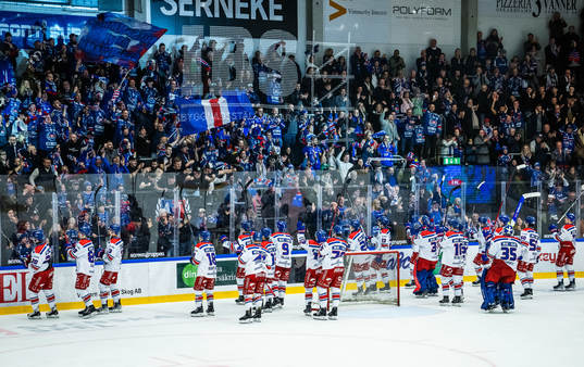 Oskarshamns spelare jublar