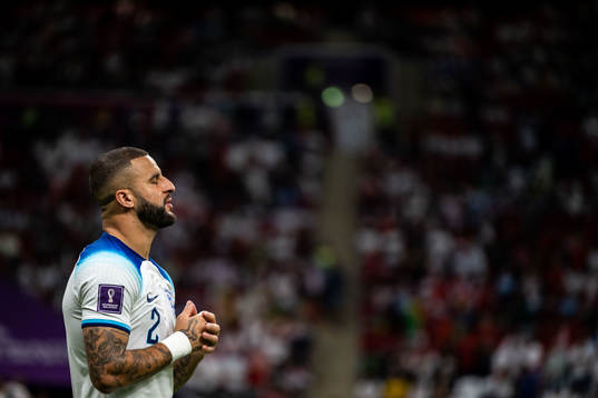 Kyle Walker of England pray