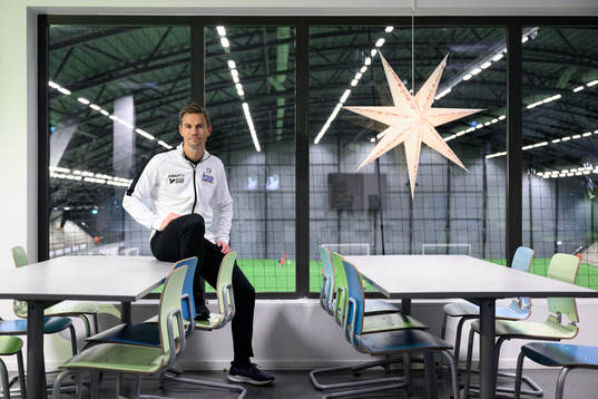 Niclas Alexandersson, tränare på Änglagårdsskolan