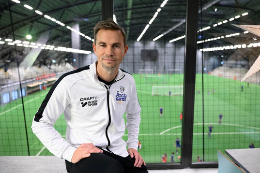 Niclas Alexandersson, tränare på Änglagårdsskolan