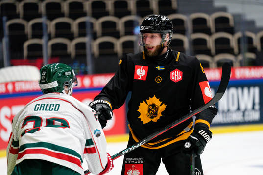 Frölundas Anthony Greco och Skellefteås Petter Granberg