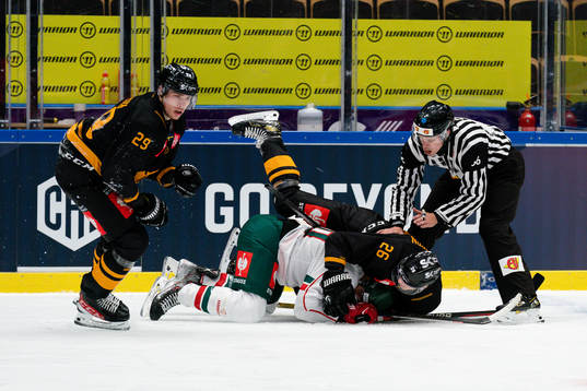 Skellefteås Albin Sundsvik och Simon Robertsson