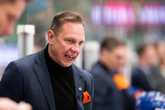 Head coach Jussi Tapola of Tappara
